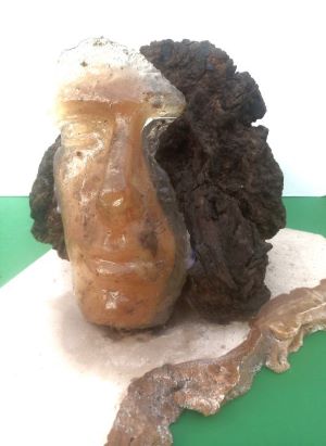 ESCULTURA MISTA (ACUCAR,MADEIRA,RESINA) 27X30X30cm -DOCE AMOR 2021 -300 Euros