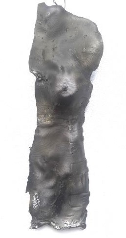 ESCULTURA MISTA - PLASTICO - AMOR INTEIRO - 70x20x12cn 2024  -300 Euros